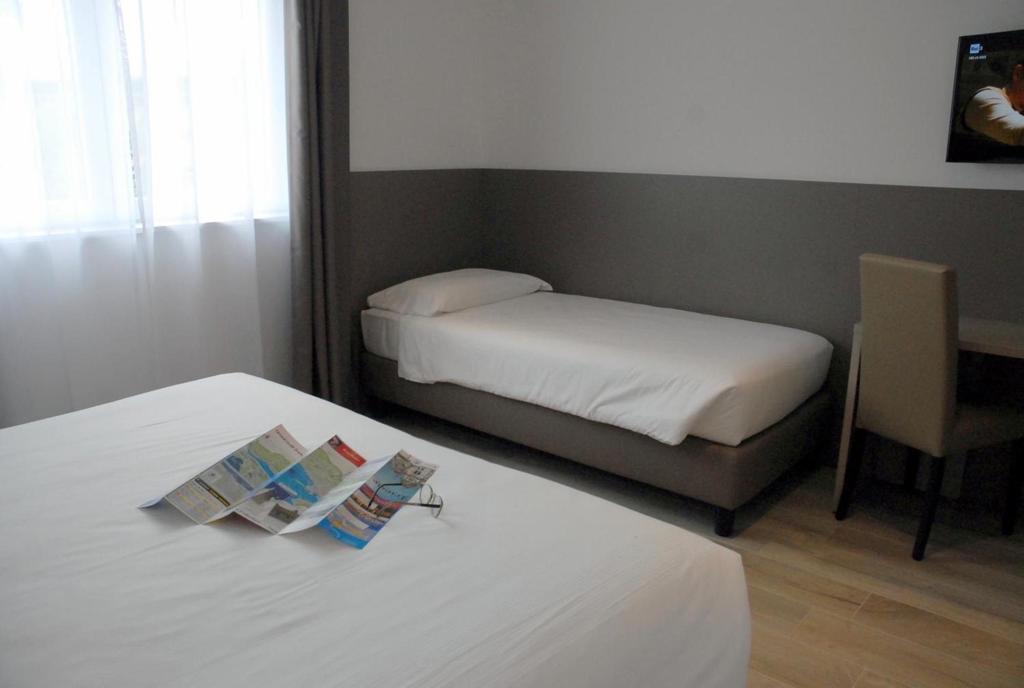 Hotel Sonia Trieste Dış mekan fotoğraf